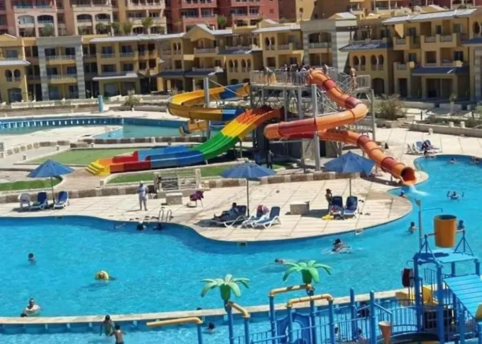 شاليه بورتو السخنه - كاريبين اكوا بارك اطفال وكبار مجانآ عائلات فقط عين السخنة
